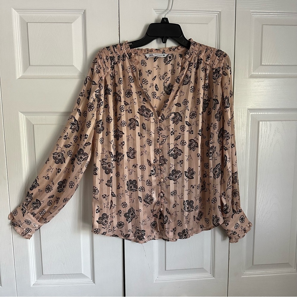 Zara Floral Shimmer Button Down Blouse Womens Medium Smocked Ruffle Cuff Boho